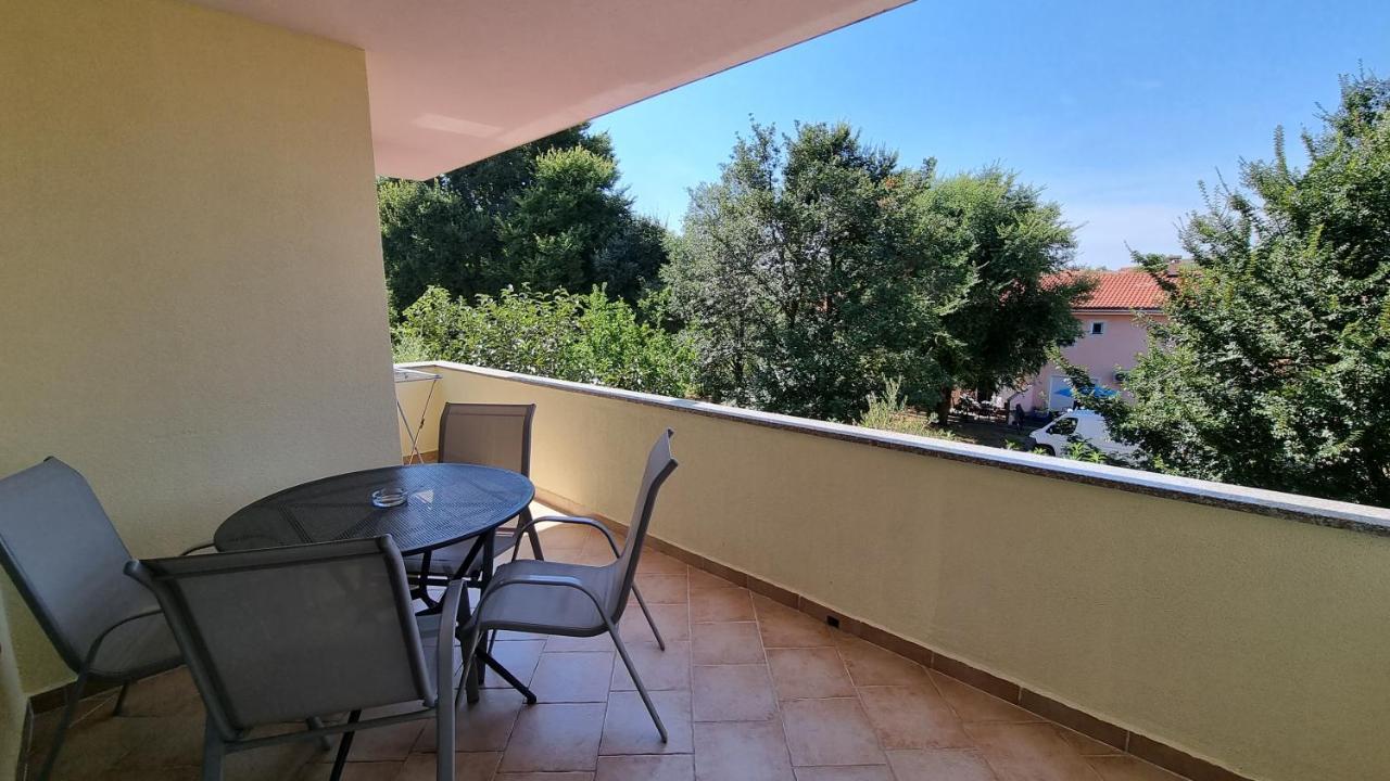 Apartments Bellator Šilo Eksteriør bilde