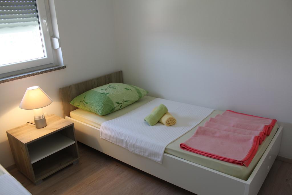 Apartments Bellator Šilo Eksteriør bilde