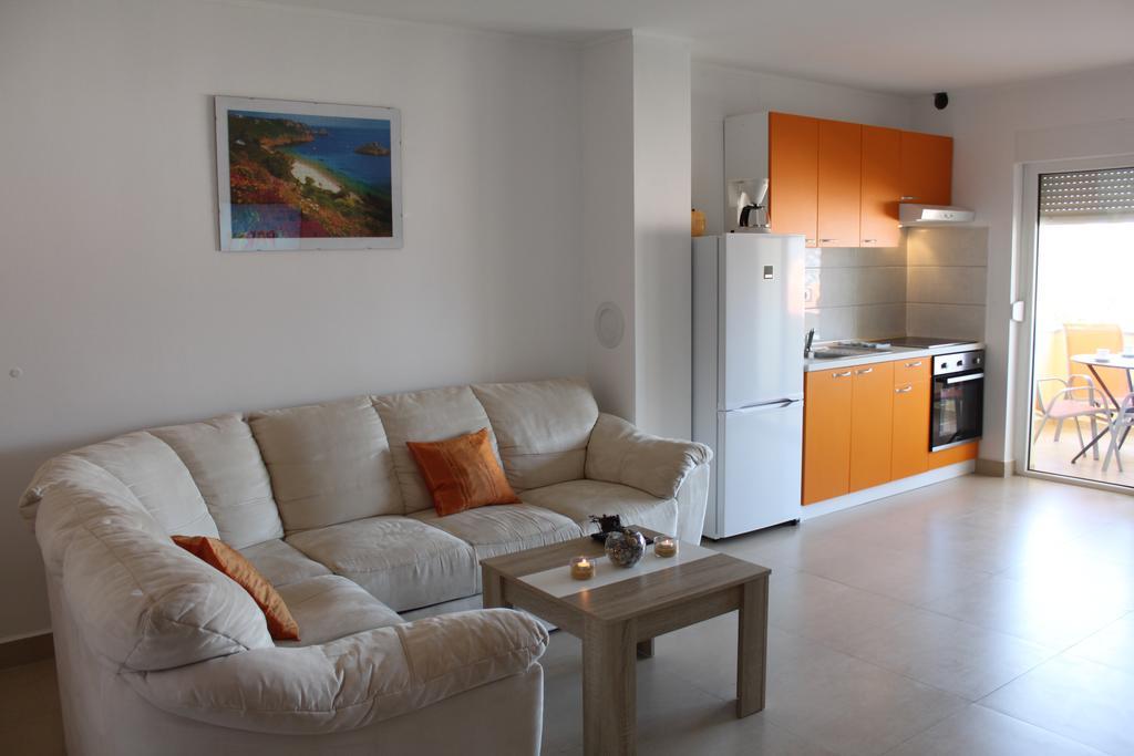 Apartments Bellator Šilo Eksteriør bilde