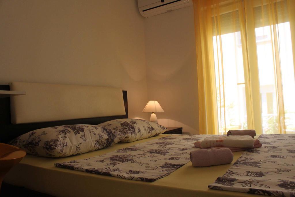 Apartments Bellator Šilo Eksteriør bilde