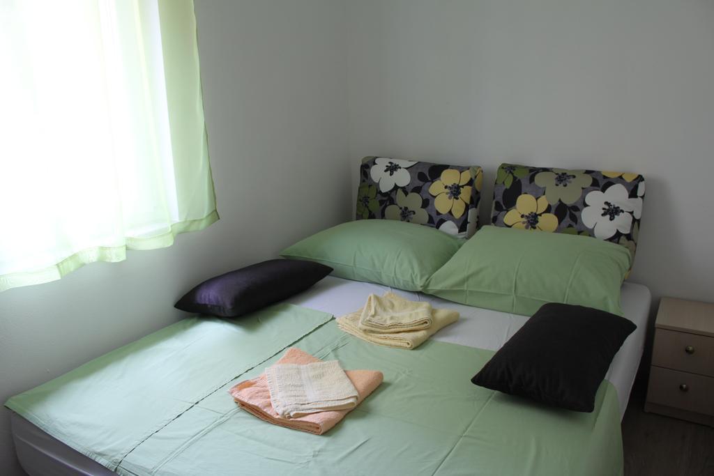 Apartments Bellator Šilo Eksteriør bilde